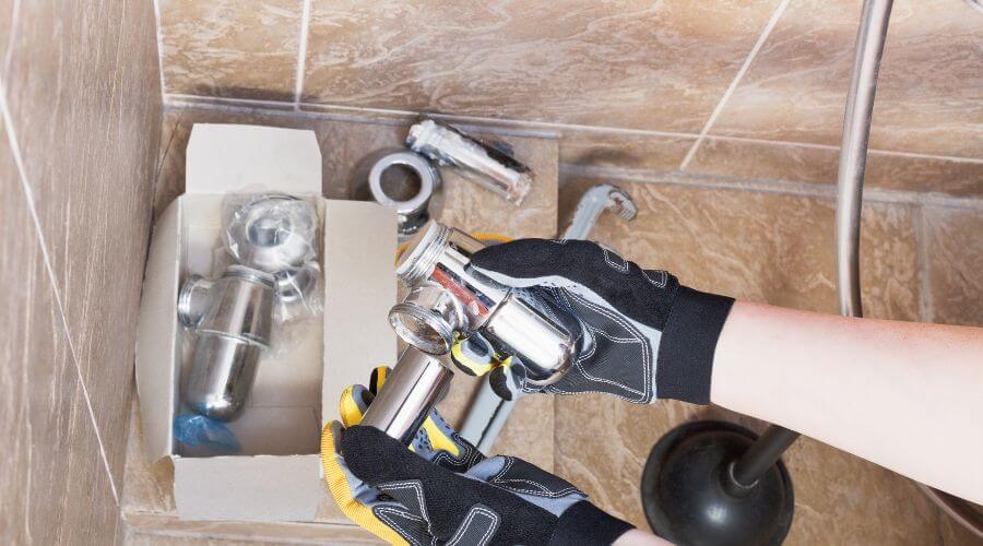 Expert Emergency Roof Repairs services in Racine, WI